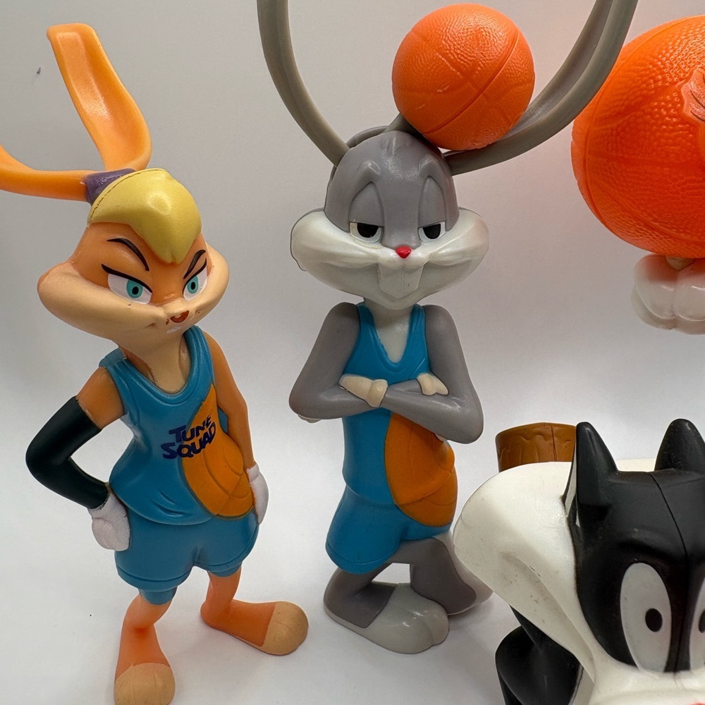 Space Jam Toy Lot – Lola Bunny, Bugs Bunny, Sylvester, Taz | 2021 McDonald’s Set - Picture 5 of 5